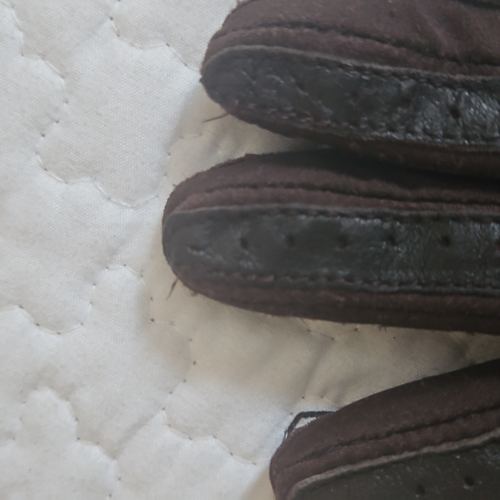 Brown Gloves With Chevron Accents - Picture 5 of 7